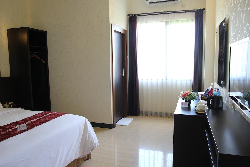 Hotel Roditha Banjarbaru Banjarmasin  Bilik gambar